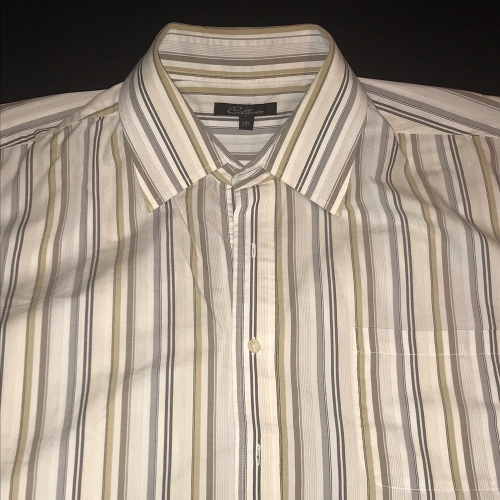 Men’s short sleeve button up shirt size 2XL